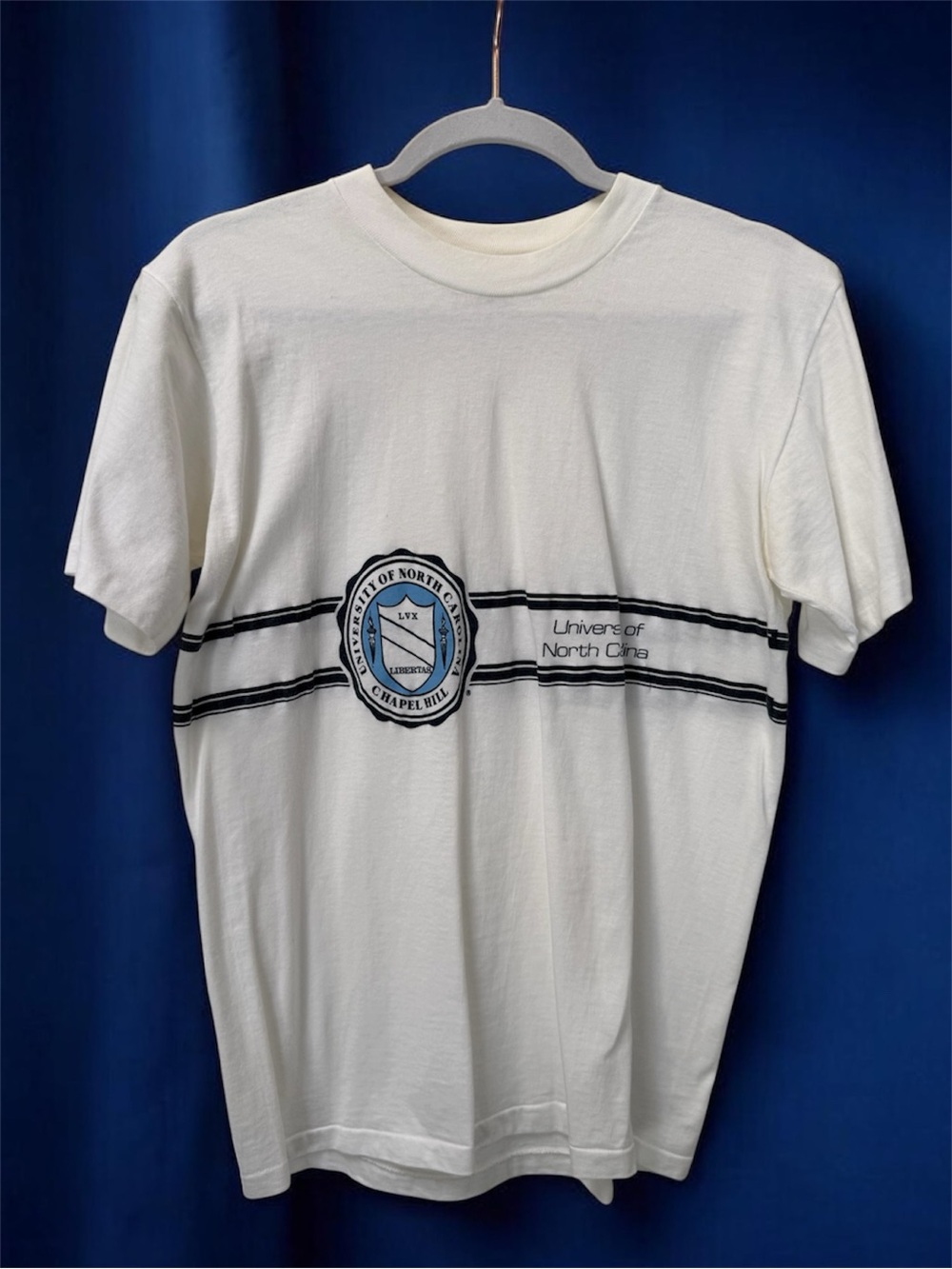VTG 90’s UNC CHAPEL HILL White Short-Sleeve Tee Tar Heels Single Stitch cotton M